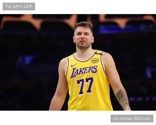 弗拉格技术特点比东契奇更全面 独行侠新秀攻防两端潜力获认可 弗拉格技术特点比东契奇更全面 独行侠新秀攻防两端潜力获认可