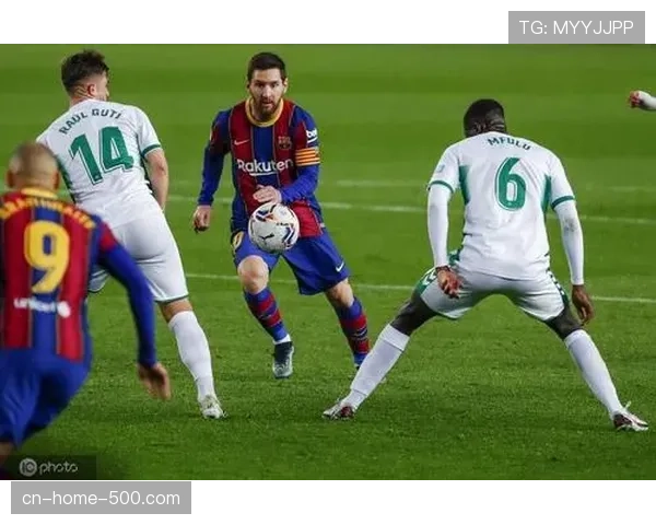 拜仁12分领跑积分榜 剩余五轮卫冕仅差一步之遥